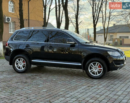 Черный Фольксваген Туарег, объемом двигателя 3 л и пробегом 314 тыс. км за 10500 $, фото 6 на Automoto.ua
