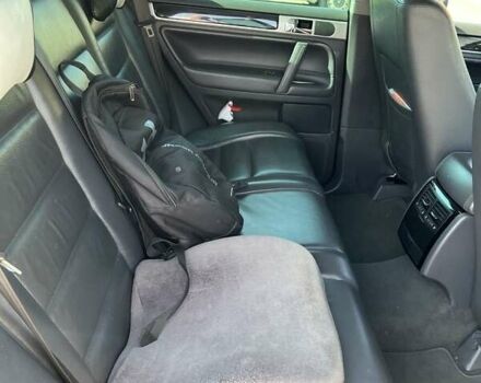 Черный Фольксваген Туарег, объемом двигателя 2.97 л и пробегом 214 тыс. км за 13500 $, фото 13 на Automoto.ua