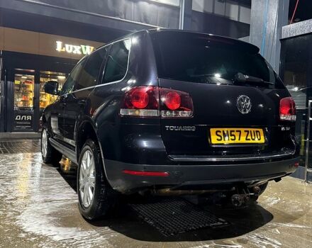 Черный Фольксваген Туарег, объемом двигателя 3 л и пробегом 340 тыс. км за 4500 $, фото 2 на Automoto.ua