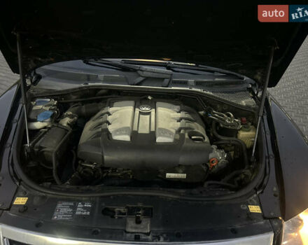 Черный Фольксваген Туарег, объемом двигателя 2.97 л и пробегом 159 тыс. км за 13800 $, фото 34 на Automoto.ua