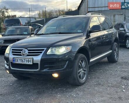 Чорний Фольксваген Туарег, об'ємом двигуна 3 л та пробігом 340 тис. км за 10900 $, фото 1 на Automoto.ua