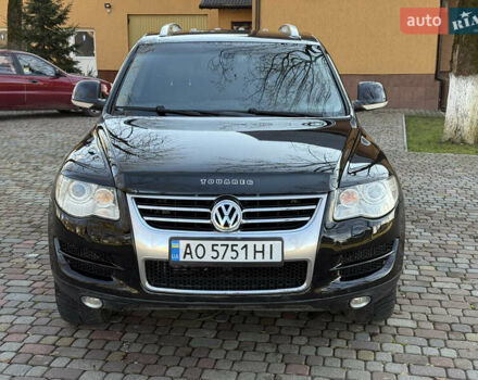 Черный Фольксваген Туарег, объемом двигателя 3 л и пробегом 314 тыс. км за 10500 $, фото 3 на Automoto.ua