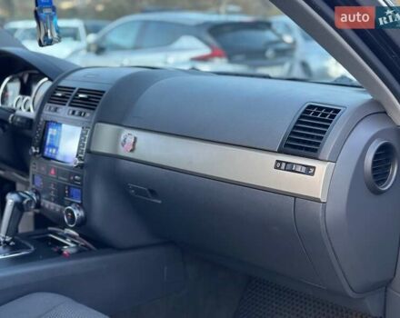 Чорний Фольксваген Туарег, об'ємом двигуна 3 л та пробігом 340 тис. км за 10900 $, фото 39 на Automoto.ua