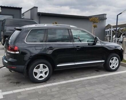 Чорний Фольксваген Туарег, об'ємом двигуна 3 л та пробігом 258 тис. км за 11500 $, фото 9 на Automoto.ua