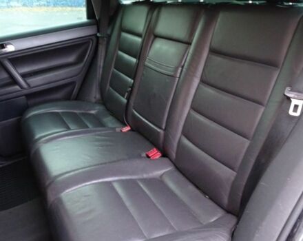 Черный Фольксваген Туарег, объемом двигателя 3 л и пробегом 260 тыс. км за 3915 $, фото 7 на Automoto.ua