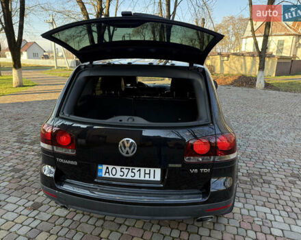 Черный Фольксваген Туарег, объемом двигателя 3 л и пробегом 314 тыс. км за 10500 $, фото 24 на Automoto.ua