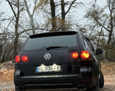 Черный Фольксваген Туарег, объемом двигателя 3 л и пробегом 335 тыс. км за 7500 $, фото 3 на Automoto.ua