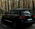 Чорний Фольксваген Туарег, об'ємом двигуна 3 л та пробігом 300 тис. км за 11000 $, фото 4 на Automoto.ua