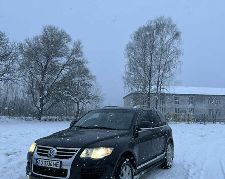 Черный Фольксваген Туарег, объемом двигателя 2.97 л и пробегом 305 тыс. км за 10800 $, фото 8 на Automoto.ua
