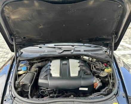 Черный Фольксваген Туарег, объемом двигателя 3 л и пробегом 267 тыс. км за 11000 $, фото 14 на Automoto.ua