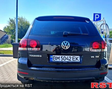 Черный Фольксваген Туарег, объемом двигателя 3 л и пробегом 337 тыс. км за 12000 $, фото 1 на Automoto.ua