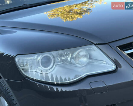 Черный Фольксваген Туарег, объемом двигателя 2.97 л и пробегом 240 тыс. км за 12200 $, фото 17 на Automoto.ua