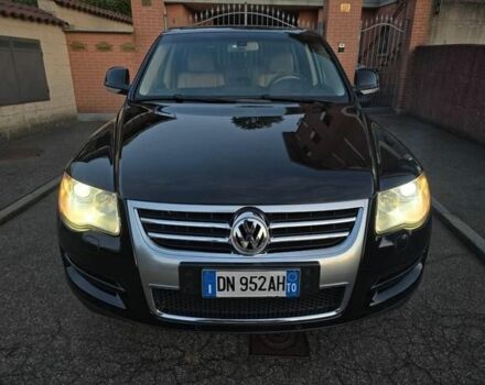 Черный Фольксваген Туарег, объемом двигателя 3 л и пробегом 287 тыс. км за 3259 $, фото 1 на Automoto.ua