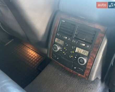 Черный Фольксваген Туарег, объемом двигателя 4.2 л и пробегом 286 тыс. км за 8999 $, фото 46 на Automoto.ua