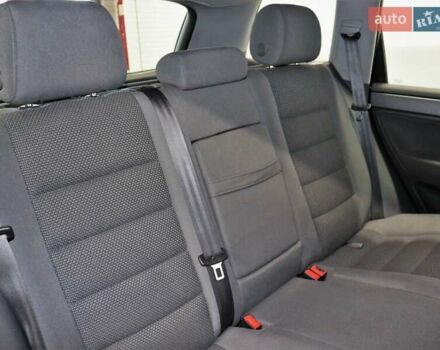 Черный Фольксваген Туарег, объемом двигателя 2.5 л и пробегом 268 тыс. км за 9900 $, фото 8 на Automoto.ua