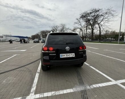 Черный Фольксваген Туарег, объемом двигателя 3 л и пробегом 263 тыс. км за 12500 $, фото 9 на Automoto.ua