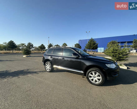 Черный Фольксваген Туарег, объемом двигателя 2.99 л и пробегом 342 тыс. км за 9122 $, фото 5 на Automoto.ua