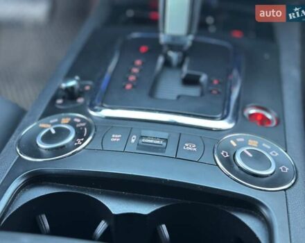 Чорний Фольксваген Туарег, об'ємом двигуна 3 л та пробігом 340 тис. км за 10900 $, фото 42 на Automoto.ua