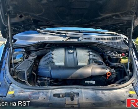 Чорний Фольксваген Туарег, об'ємом двигуна 3 л та пробігом 292 тис. км за 11500 $, фото 12 на Automoto.ua