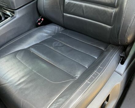 Черный Фольксваген Туарег, объемом двигателя 3 л и пробегом 278 тыс. км за 7500 $, фото 6 на Automoto.ua