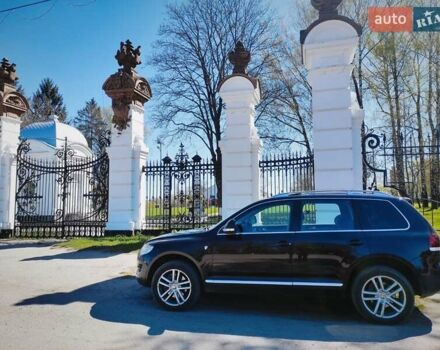 Черный Фольксваген Туарег, объемом двигателя 4.2 л и пробегом 200 тыс. км за 11500 $, фото 8 на Automoto.ua