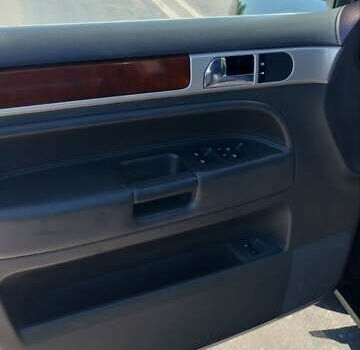 Черный Фольксваген Туарег, объемом двигателя 2.97 л и пробегом 344 тыс. км за 10950 $, фото 50 на Automoto.ua