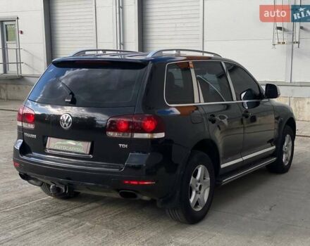 Черный Фольксваген Туарег, объемом двигателя 2.46 л и пробегом 296 тыс. км за 10290 $, фото 7 на Automoto.ua