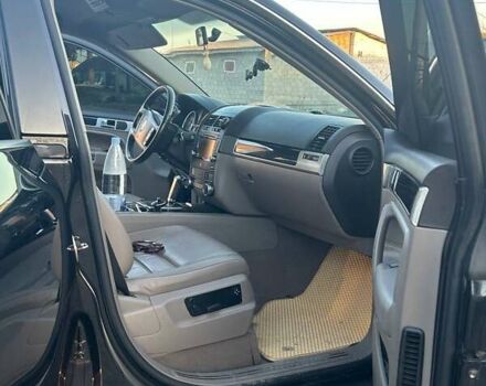 Чорний Фольксваген Туарег, об'ємом двигуна 3 л та пробігом 283 тис. км за 12200 $, фото 10 на Automoto.ua