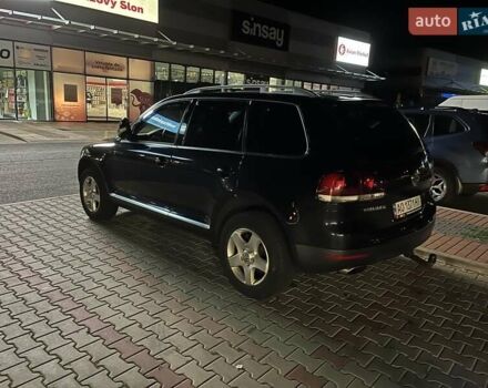 Черный Фольксваген Туарег, объемом двигателя 2.97 л и пробегом 214 тыс. км за 13500 $, фото 2 на Automoto.ua
