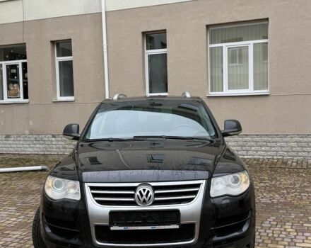 Чорний Фольксваген Туарег, об'ємом двигуна 3 л та пробігом 300 тис. км за 6490 $, фото 1 на Automoto.ua