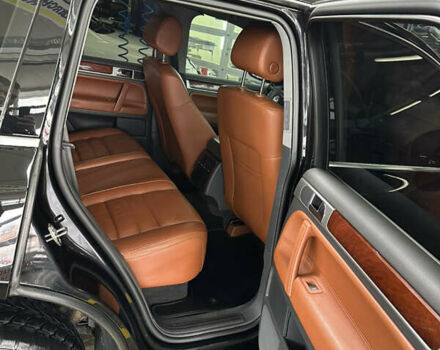 Чорний Фольксваген Туарег, об'ємом двигуна 2.97 л та пробігом 315 тис. км за 10700 $, фото 13 на Automoto.ua