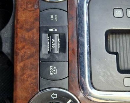 Черный Фольксваген Туарег, объемом двигателя 2.97 л и пробегом 359 тыс. км за 10700 $, фото 6 на Automoto.ua