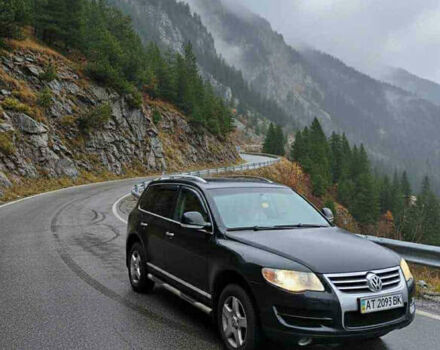 Чорний Фольксваген Туарег, об'ємом двигуна 2.5 л та пробігом 308 тис. км за 10000 $, фото 1 на Automoto.ua