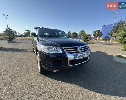 Черный Фольксваген Туарег, объемом двигателя 2.99 л и пробегом 342 тыс. км за 9122 $, фото 1 на Automoto.ua