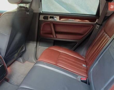 Черный Фольксваген Туарег, объемом двигателя 4.2 л и пробегом 200 тыс. км за 11500 $, фото 22 на Automoto.ua