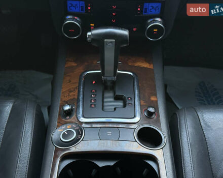 Черный Фольксваген Туарег, объемом двигателя 3 л и пробегом 314 тыс. км за 10500 $, фото 29 на Automoto.ua