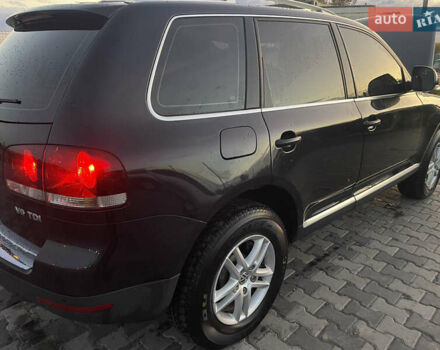 Черный Фольксваген Туарег, объемом двигателя 2.97 л и пробегом 279 тыс. км за 11000 $, фото 15 на Automoto.ua