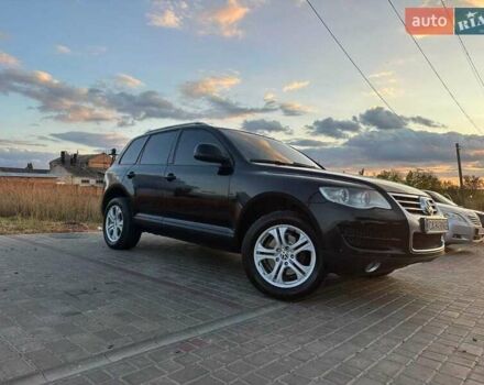 Черный Фольксваген Туарег, объемом двигателя 3 л и пробегом 198 тыс. км за 13086 $, фото 6 на Automoto.ua