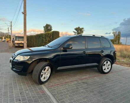 Черный Фольксваген Туарег, объемом двигателя 3 л и пробегом 198 тыс. км за 13086 $, фото 6 на Automoto.ua