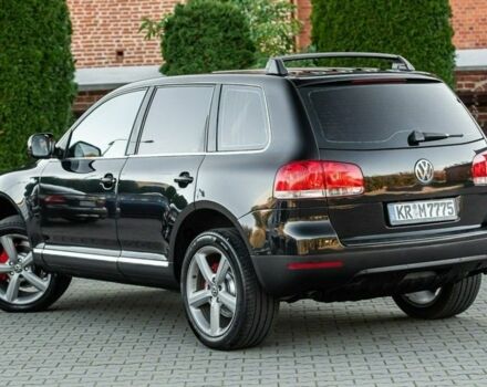 Черный Фольксваген Туарег, объемом двигателя 3 л и пробегом 240 тыс. км за 4000 $, фото 7 на Automoto.ua