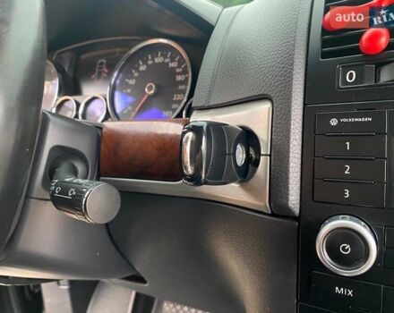 Черный Фольксваген Туарег, объемом двигателя 3 л и пробегом 360 тыс. км за 9800 $, фото 24 на Automoto.ua