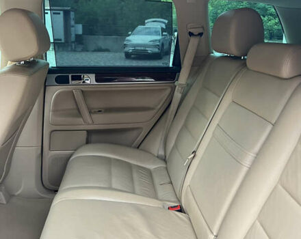 Черный Фольксваген Туарег, объемом двигателя 3 л и пробегом 235 тыс. км за 13500 $, фото 25 на Automoto.ua