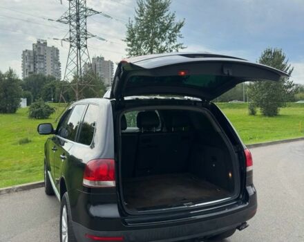 Черный Фольксваген Туарег, объемом двигателя 3 л и пробегом 281 тыс. км за 4999 $, фото 6 на Automoto.ua