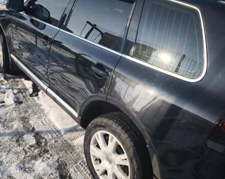 Черный Фольксваген Туарег, объемом двигателя 2.97 л и пробегом 294 тыс. км за 13000 $, фото 5 на Automoto.ua