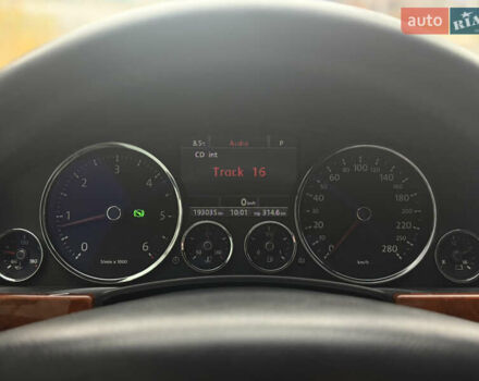 Черный Фольксваген Туарег, объемом двигателя 3 л и пробегом 195 тыс. км за 13800 $, фото 24 на Automoto.ua