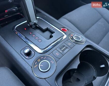 Чорний Фольксваген Туарег, об'ємом двигуна 3 л та пробігом 340 тис. км за 10900 $, фото 18 на Automoto.ua