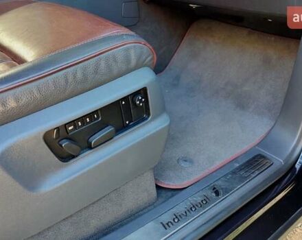 Черный Фольксваген Туарег, объемом двигателя 4.2 л и пробегом 200 тыс. км за 11500 $, фото 16 на Automoto.ua