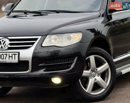 Черный Фольксваген Туарег, объемом двигателя 3.6 л и пробегом 280 тыс. км за 10750 $, фото 1 на Automoto.ua