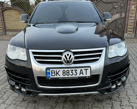 Черный Фольксваген Туарег, объемом двигателя 3 л и пробегом 217 тыс. км за 13450 $, фото 5 на Automoto.ua