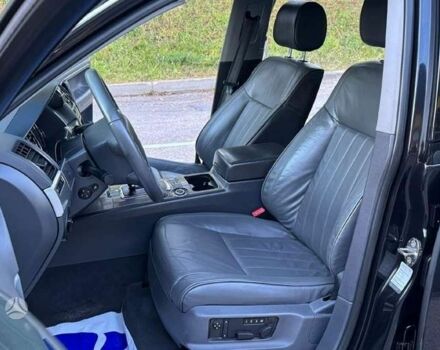 Черный Фольксваген Туарег, объемом двигателя 0 л и пробегом 280 тыс. км за 3100 $, фото 3 на Automoto.ua